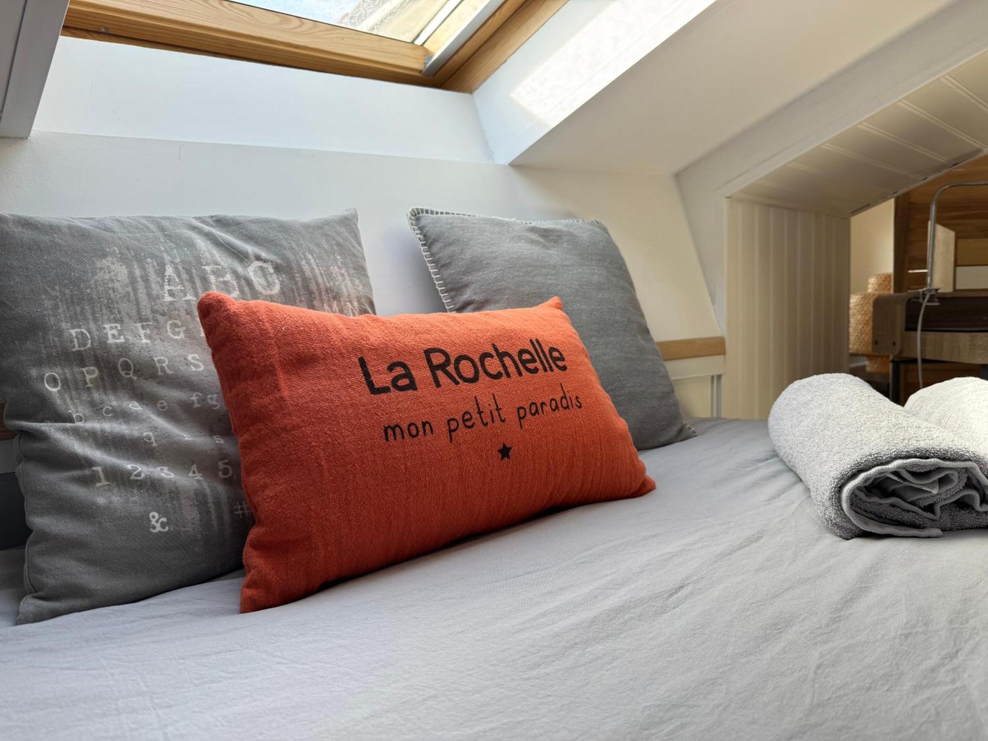 Apartment ღ La Rochelaise • Vue Sur Le Vieux-port La Rochelle (Charente-Maritime)